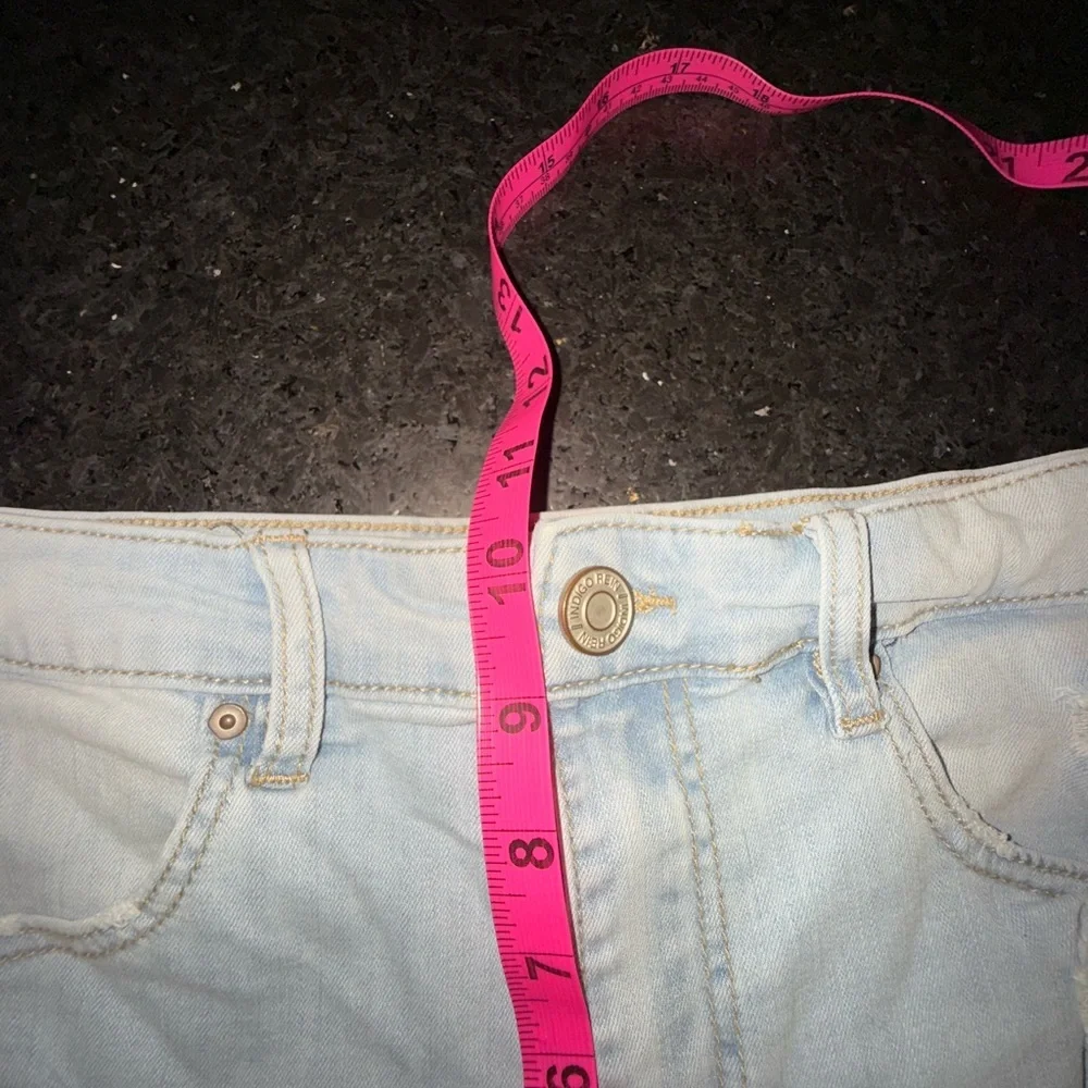 Indigo Rein Light Blue Jean Shorts with Star and Stripe Accents Sz 11/31